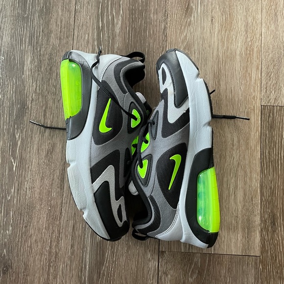 Nike Air Max 200 - Picture 1 of 8